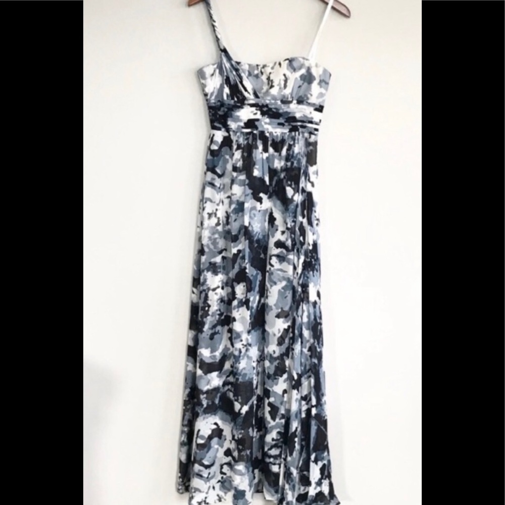 BCBGMAXAZRIA silk one shoulder gown size 2 - Picture 5 of 7